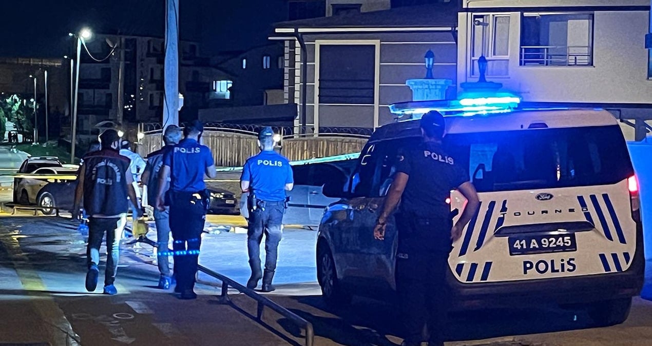 takintili eski sevgili dehset sacti 3 kisi oldu gOkLTEDm