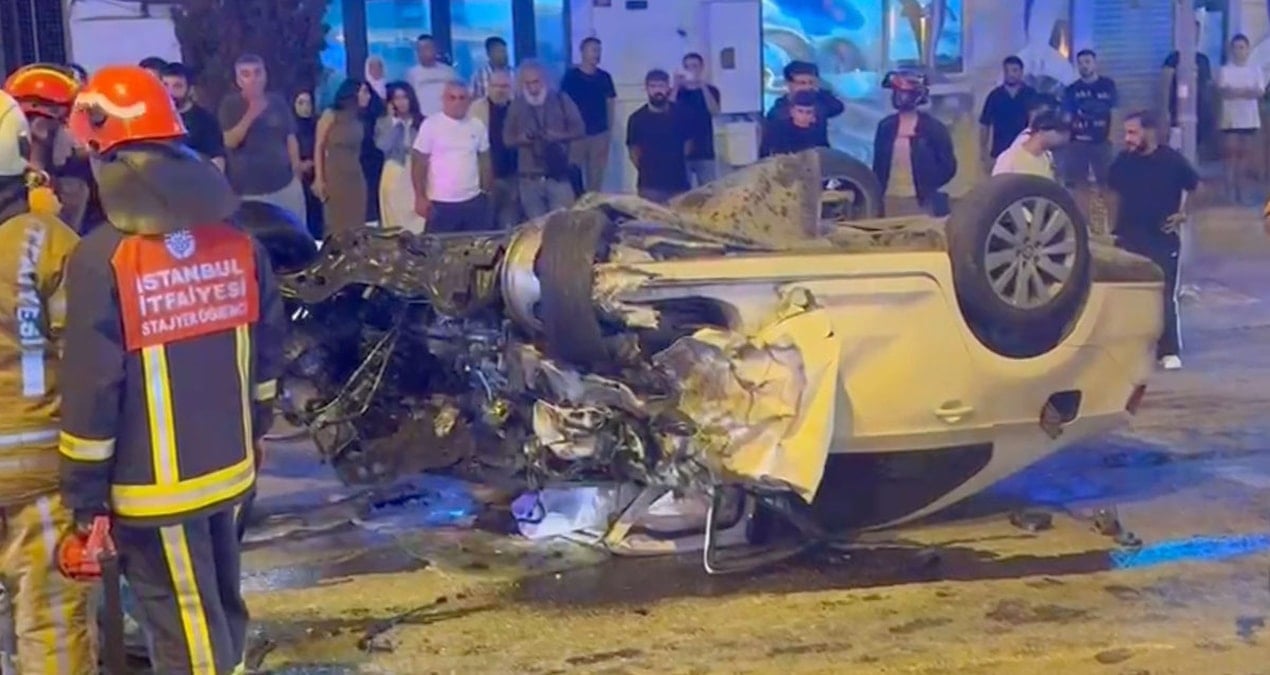 umraniyede iett otobusu ile otomobil carpisti 3 yarali wtllBU9X