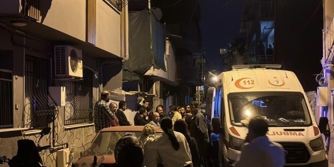 70 yasindaki kocasinin kursunlariyla hasta yataginda can verdi T2nRtYjk.jpg