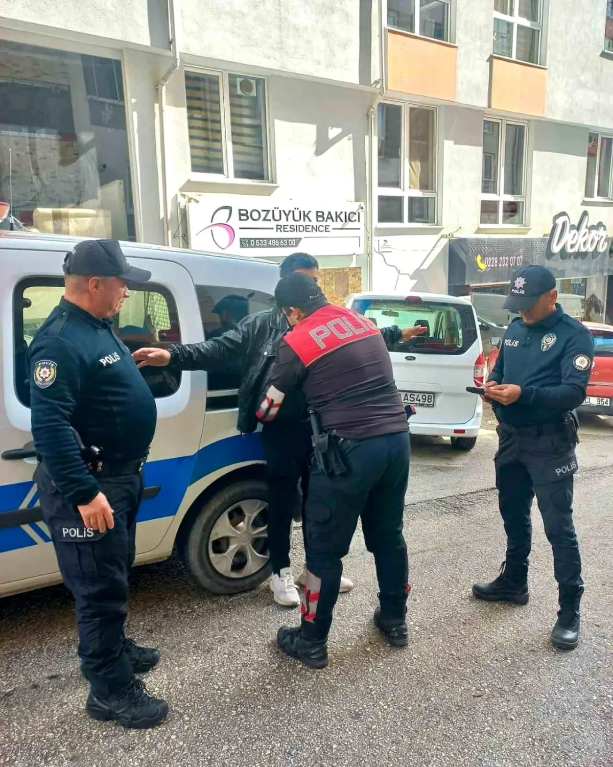 bilecikte huzur operasyonu suruyor CAK3Pgpz