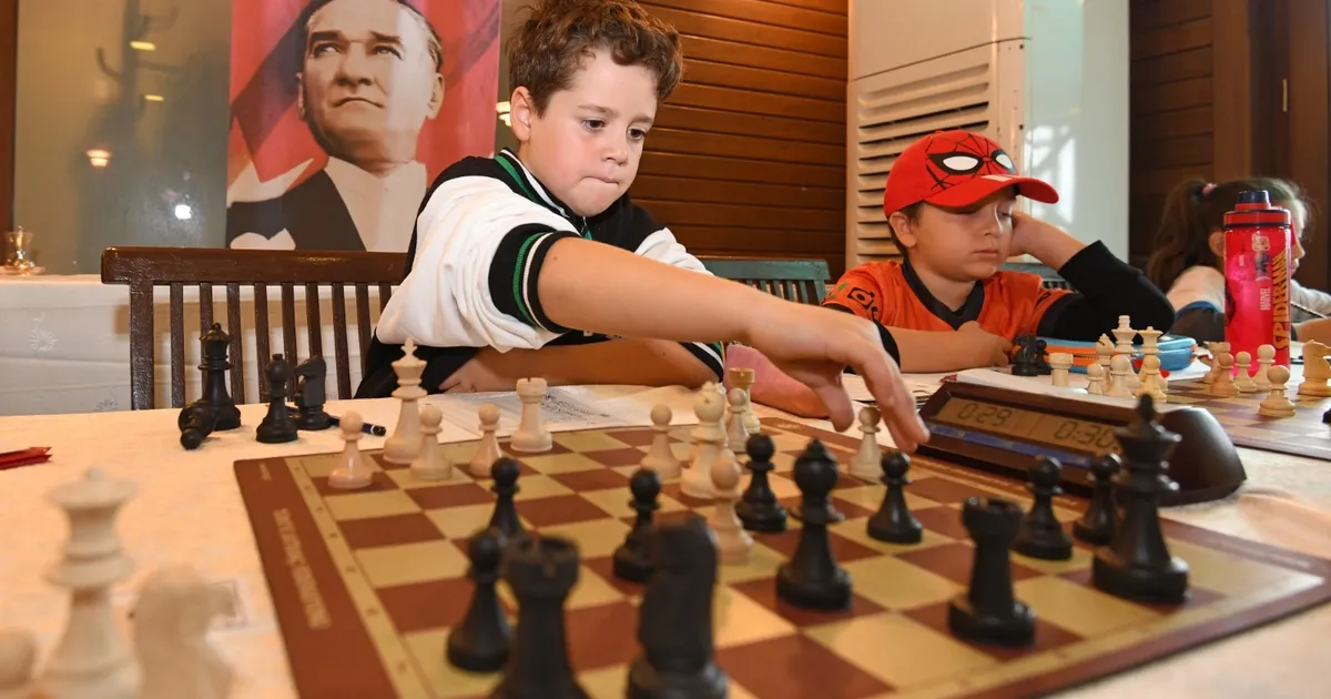 bursa osmangazide cumhuriyet ruhu satranc turnuvasiyla canlandi sDm1RW6y.webp