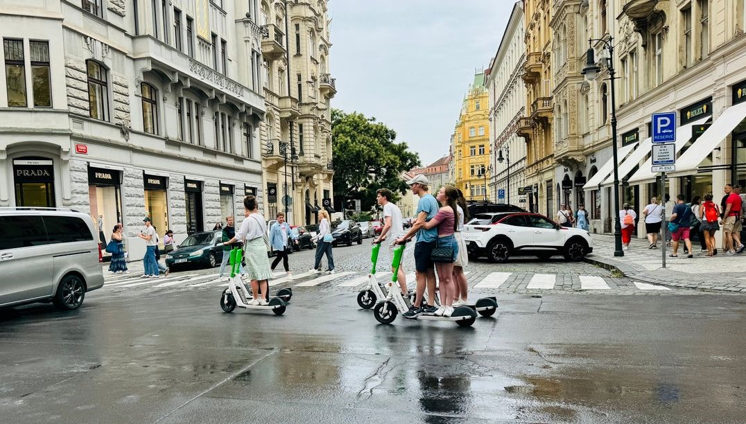 kaldirim kaosu prag elektrikli scooterlari yasakliyor rglWUlr2.jpg