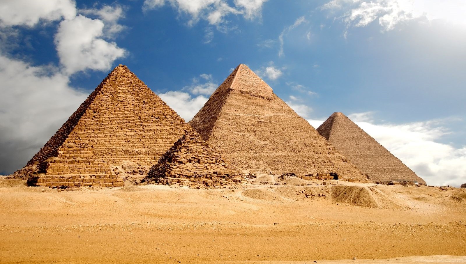 piramitlerin bitmeyen sirri yer alti dunyasina acilan uc kuyu kesfedildi YdhyI3sD.jpg