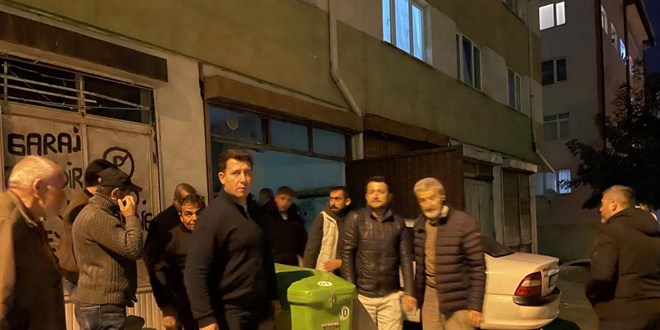 garajda otomobilin icinde olu bulundu yiMAfbAP.jpg