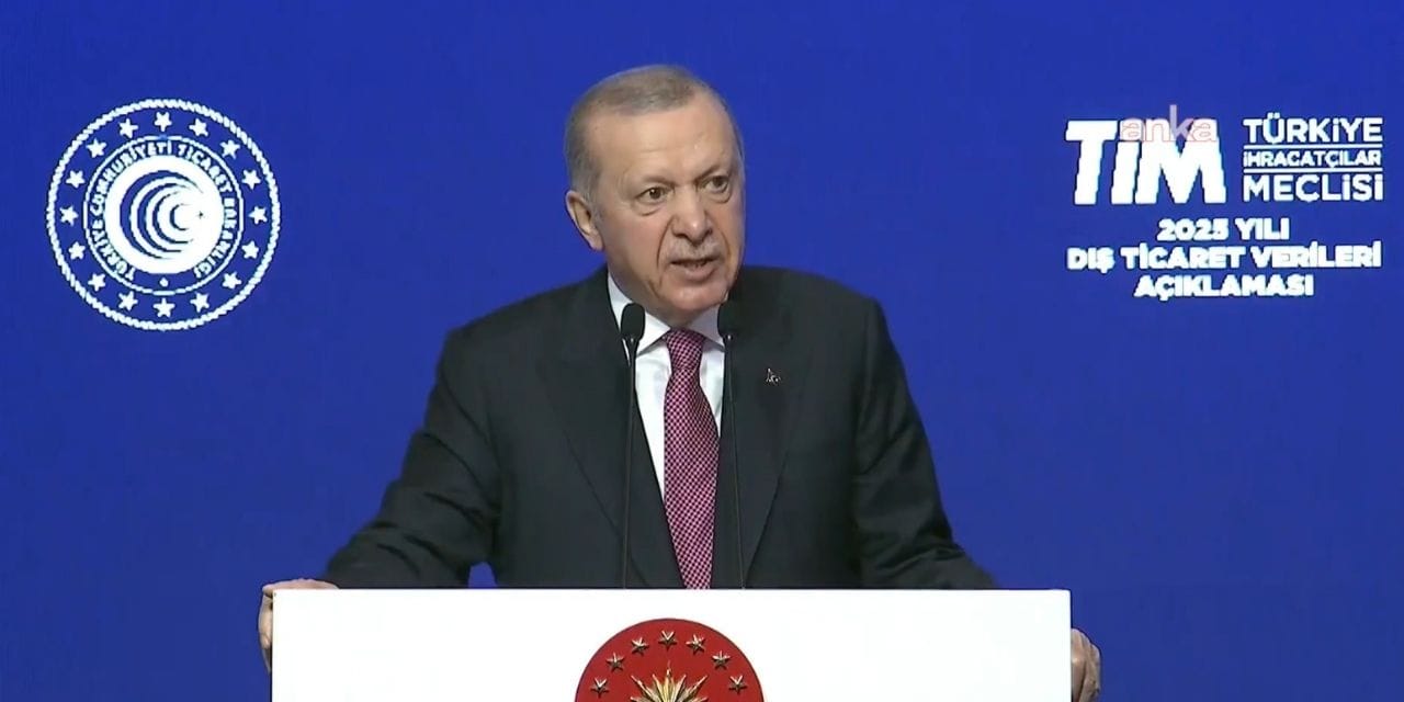 erdogan-ihracatta-rekor-kirdik-dedi-dunyaya-enflasyon-satiyoruz-diyen-tim-baskani-alkisladi-wchksOau.jpg