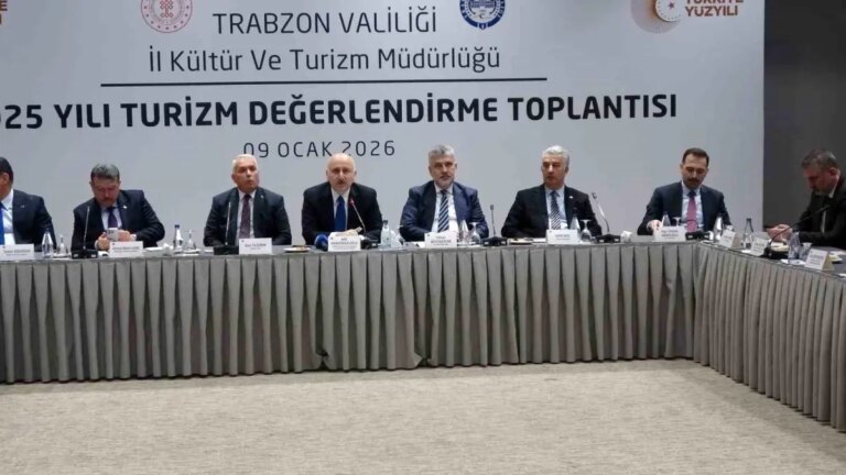 trabzonda-turizmde-hedef-kacirilan-eserlerin-geri-dondurulmesi-cPmNXBUF.jpg
