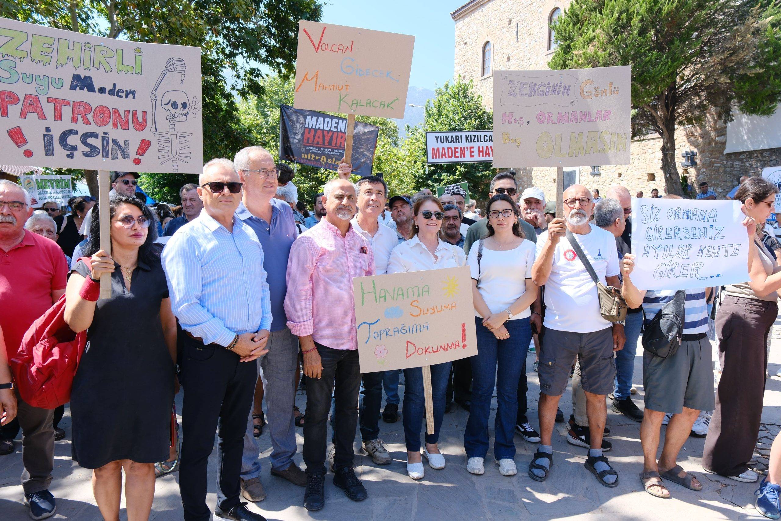 Maden Aranan Yukarı Kızılca Köyü’nde Topyekün Direniş Başladı ! 